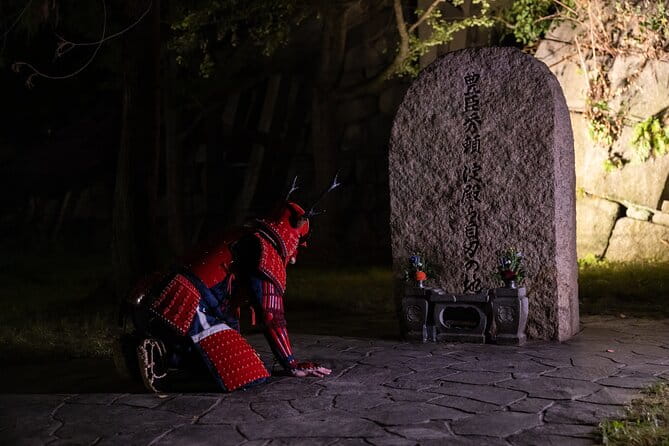 Samurai-Specific Osaka Castle Guides Private Tours in Armor Photo - Unique Samurai Experience at Osaka Castle