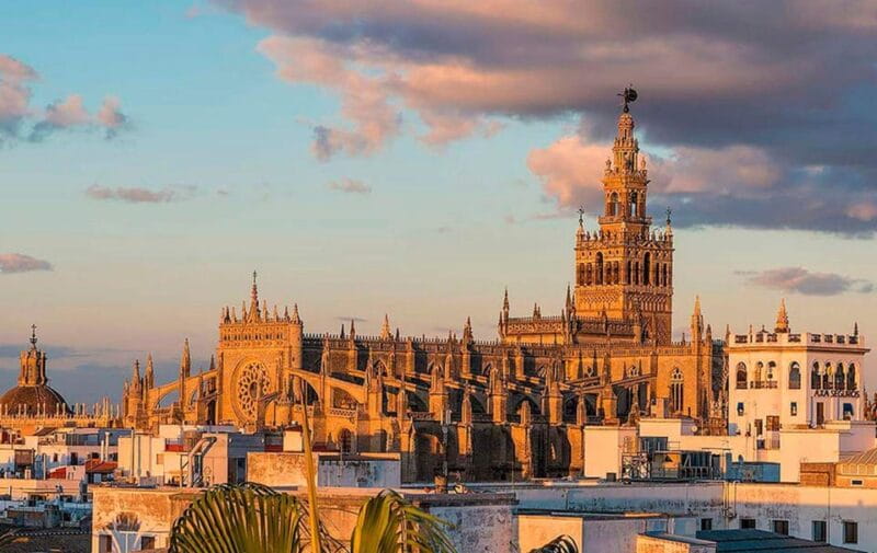 Seville: Cathedral and Giralda Tower Guided Tour and Tickets - Accessibility Features