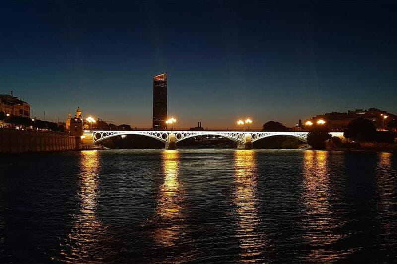 Seville: Guadalquivir Yacht Tour W/ Drink & Food Options - Unlimited Beverages and Meal