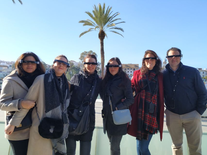 Seville: Guided City Walking Tour With 3D Contents - Key Points