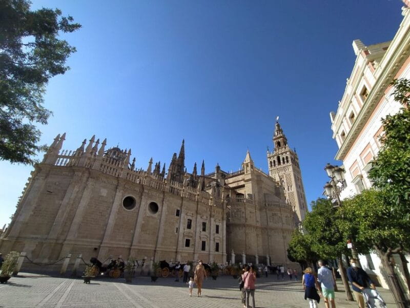 Seville: Smartphone App Self-Guided Walking Tour - Visiting the Royal Alcazar