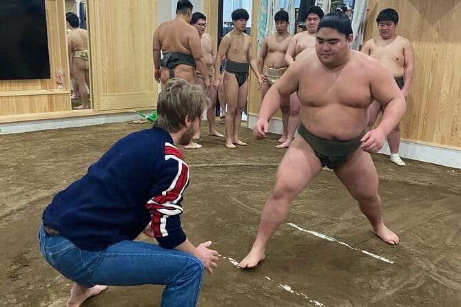 Shinjuku Kabukichou Local Areas Exploring Tour in Bar or Hot Bath - The Role of a Local Guide