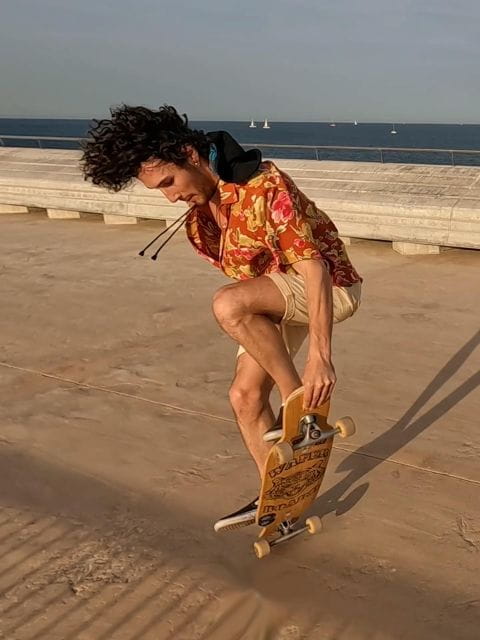 Skate and Longboard Tour in Barcelona - the Skate Capital - Participant Restrictions