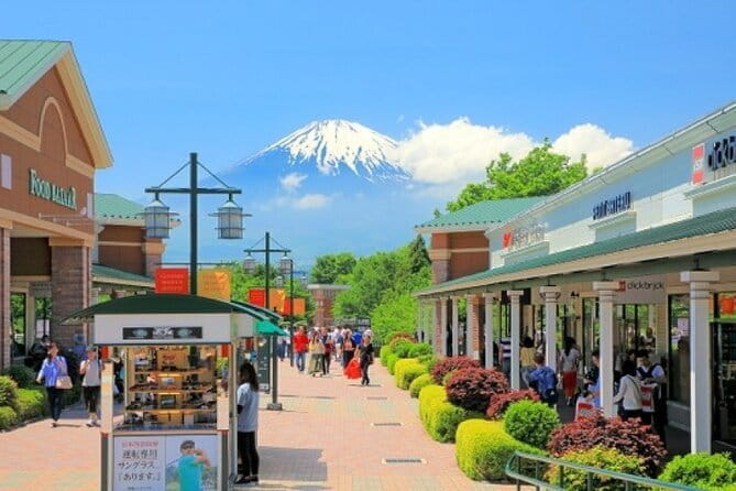 Snow Experience at Mt.Fuji, Hakone Pirate Ship & Gotemba Premium Outlet - Tour Overview