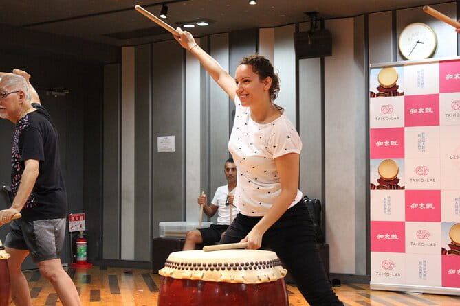 Tokyo 6hr Private Guided Tour & Wadaiko Drumming Experience - Experience the Vibrancy of Tokyo