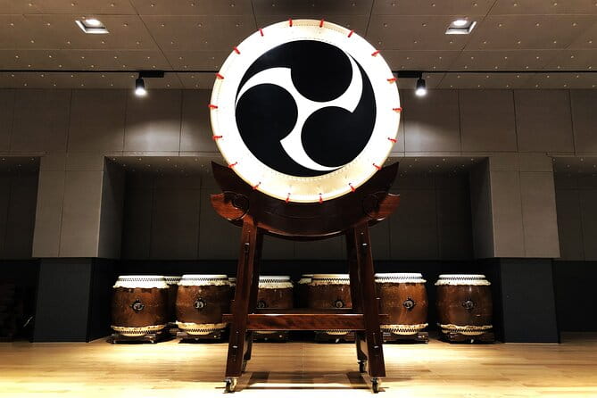 Tokyo 6hr Private Guided Tour & Wadaiko Drumming Experience - Meet Your Local Guide
