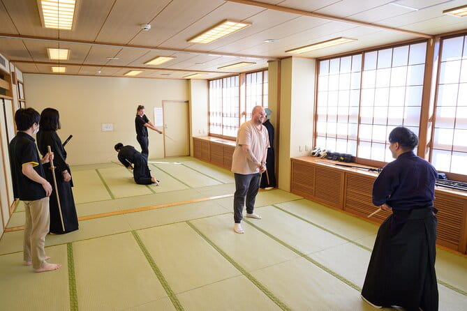 Tokyo: Samurai Adventure! Authentic Sword Action Experience - Meeting and Transportation