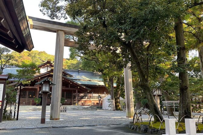 Tour Ise on a Rental Electric Scooter 90MIN - Meeting and Pickup