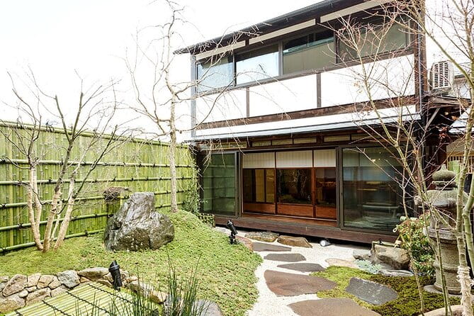 Traditional Japanese Kanzashi Making Experience in Kyoto - Inclusions and Materials Provided