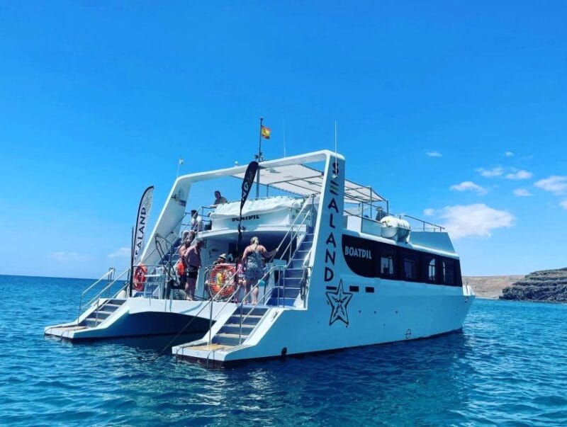 Tuineje: Southeast Fuerteventura Boat Cruise With Lunch - Location and Duration