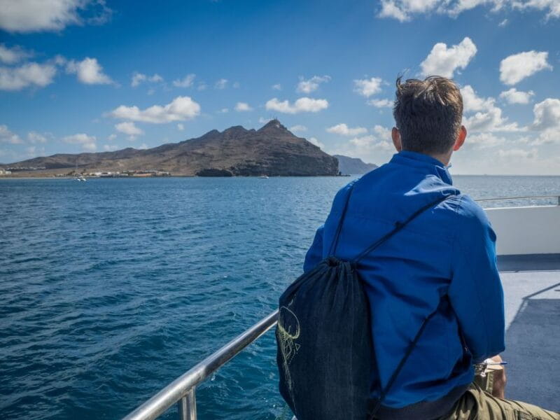 Tuineje: Southeast Fuerteventura Boat Cruise With Lunch - Meals and Beverages