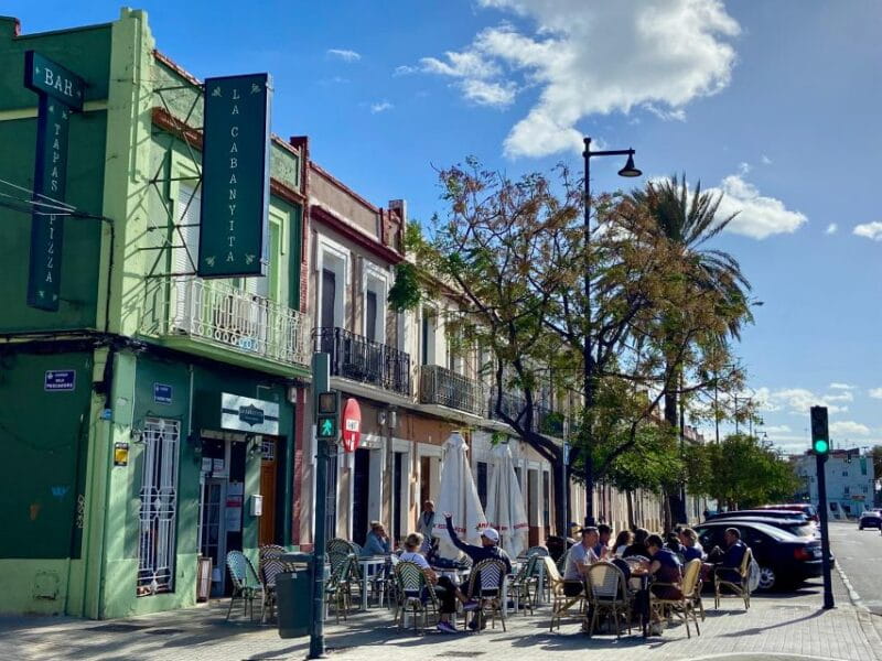Valencia: 2-in-1 Biking and Walking Audio-Guided Route - Exploring Valencias Attractions
