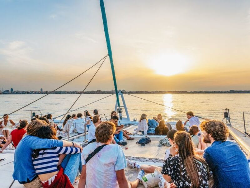 Valencia: Catamaran Cruise With Sunset Option - Key Points