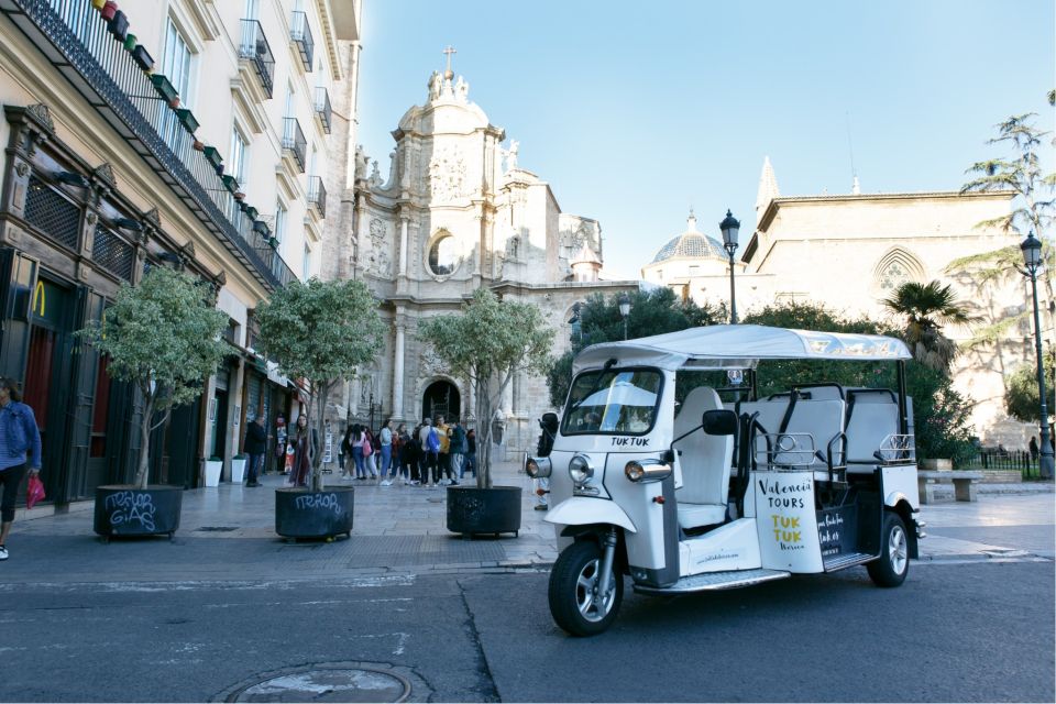 Valencia: Complete Tuk-Tuk Tour Around the City - Booking and Cancellation Policies