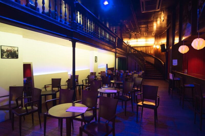 Valencia: Flamenco Show at La Linterna - Accessibility and Amenities