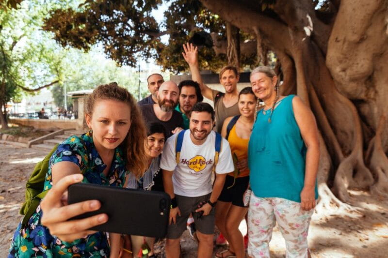 Valencia: Private Tour W/ Locals – Highlights & Hidden Gems - Knowledgeable Local Guide