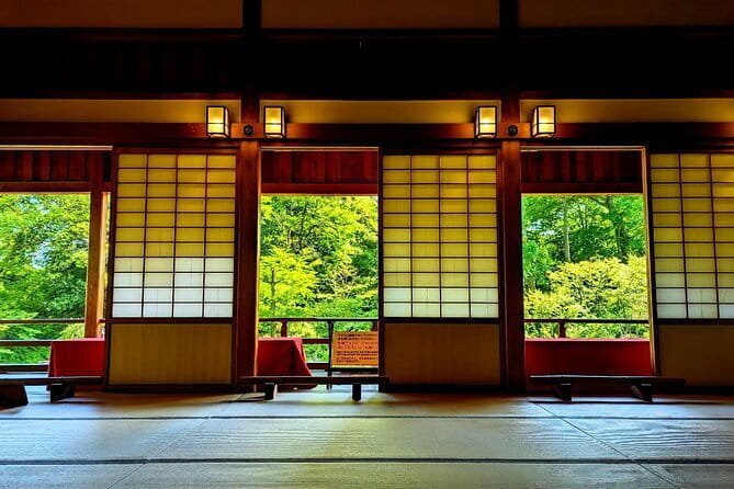 YokaBus Kokura Castle Tea Ceremony and Japan Toilet Innovation - Sarakurayama Cable Car Adventure