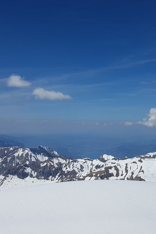 007 Elegance: Private Tour to Schilthorn From Interlaken - Piz Gloria Rotating Restaurant