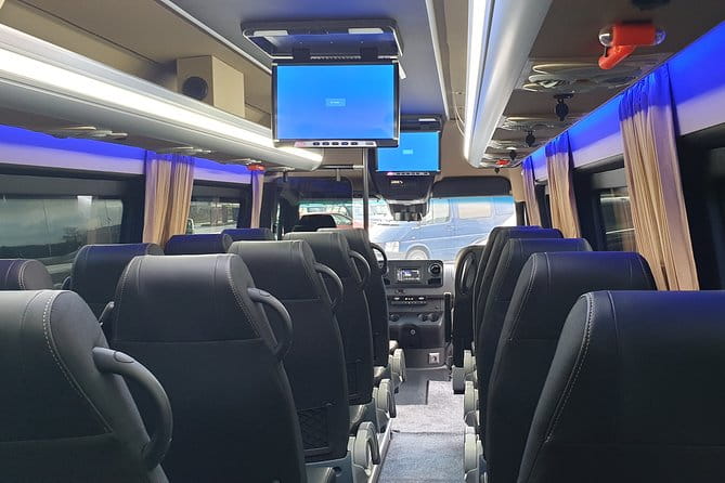 1-15 persons Taxi or Bus Transfer Airport Amsterdam to Amsterdam - The Inside Scoop on Amsterdam Airport Transfers