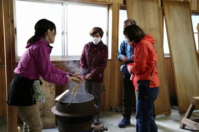 1-Day Japanese Washi Paper Craftsman Course in Kochi - Schedule and Participation Details