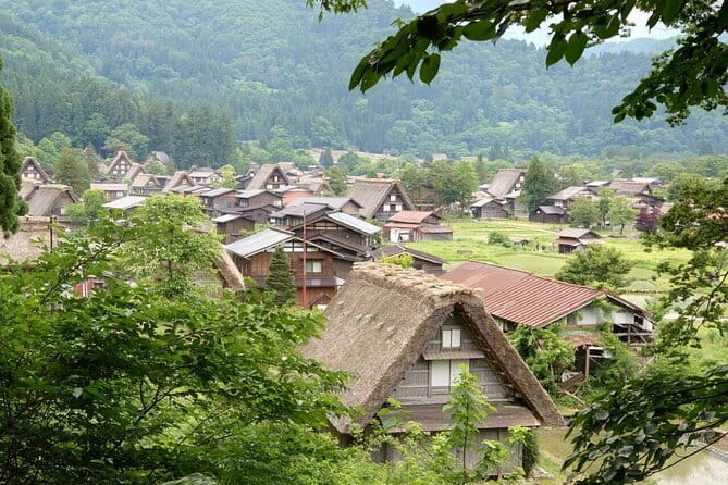 1-Day Takayama Tour: Explore Scenic Takayama and Shirakawago - Inclusions