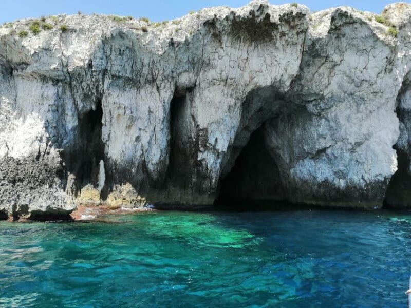 1-hour boat tour with visit to sea caves and ortigia island - Discovering Syracuse’s Coastal Gems in a Compact Cruise