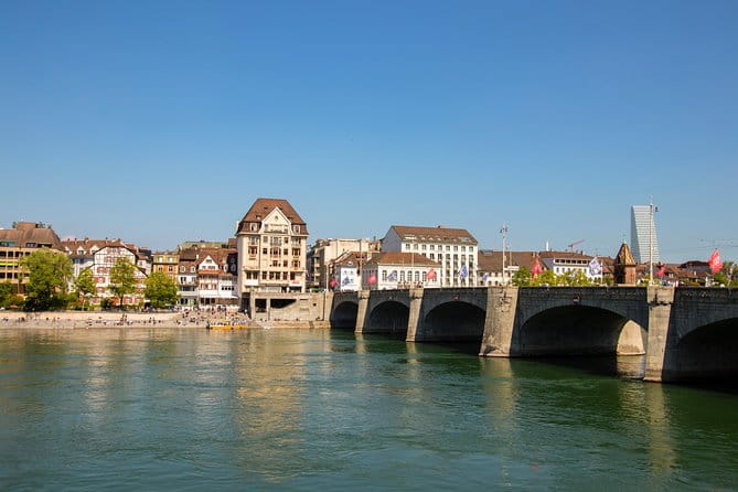 1 Hour express walk of Basel with a Local - Starting at Porte St. Alban: First Impressions of Basel