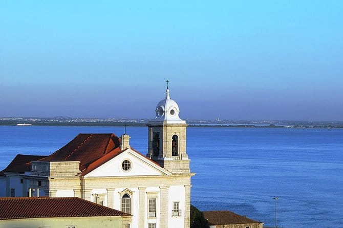 1 hour in Tuk Tuk to access the famous viewpoints of Lisbon - Final Thoughts: A Breeze of Fresh Air and Viewpoints