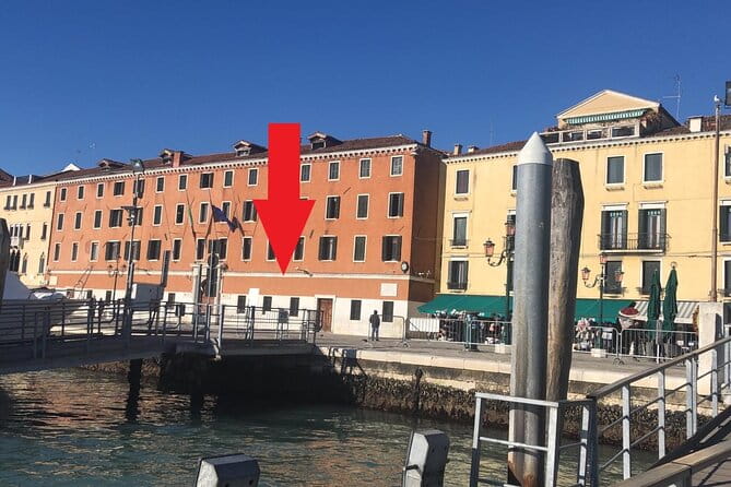 1-hour panoramic tour of Venice by boat - Price and Logistics