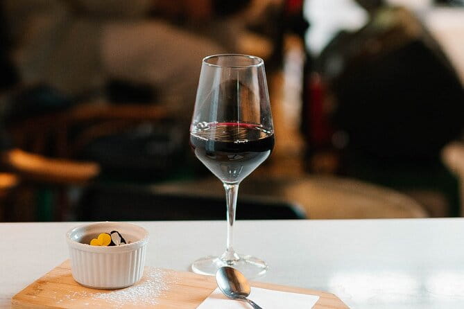 1 Hour Private Four Greek Wine Tasting and Food Pairing in Athens - Exploring the Experience in Detail