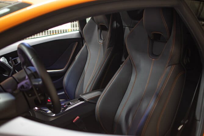 1-Hour Tokyo Tour in Lamborghini Huracan - Inclusions and What to Expect