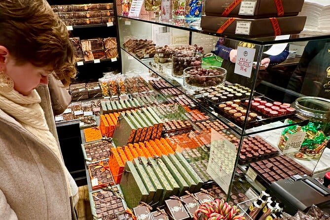 #1 Paris Pastries and Chocolate Food Tour - FAQ