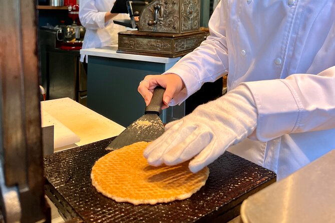 10 Tastes of Amsterdam: Food Tour by UNESCO Canals and Jordaan - Gratuity Information