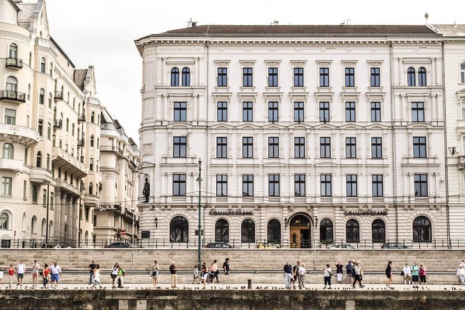 101 Things You Have to See in Budapest - Full Day Tour With Lunch & Dessert - Enjoying Traditional Hungarian Cuisine and Drinks