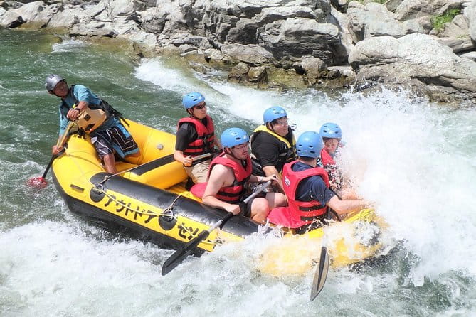 10:30 Local Gathering and Rafting Tour Half Day (3 Hours) - Key Points