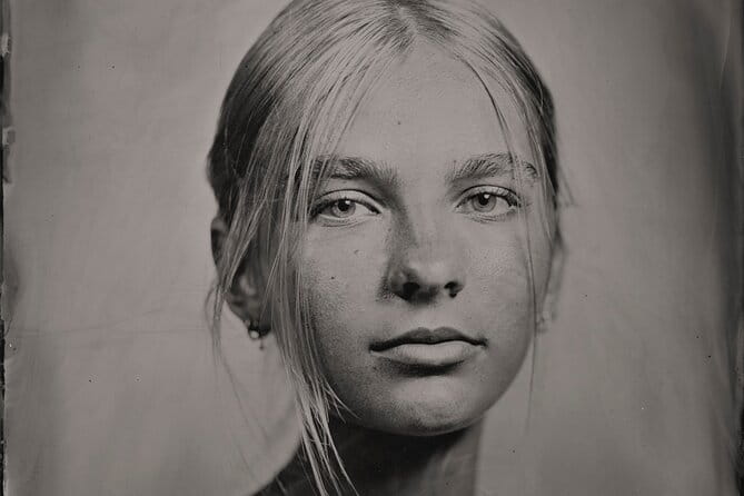 19th Century metal portrait an unique experience Porto-Portugal - Why This Experience Stands Out