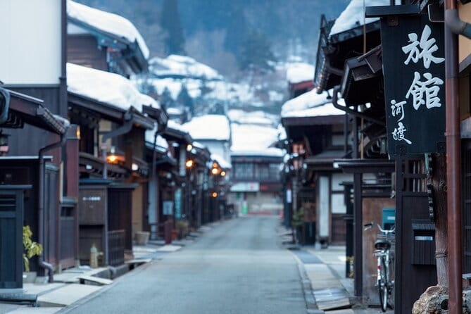1DAY Private Shirakawago and Takayama With Public Bus From Nagoya - Participation Details