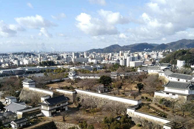 2.5 Hour Private History and Culture Tour in Himeji Castle - Positive Traveler Experiences and Feedback