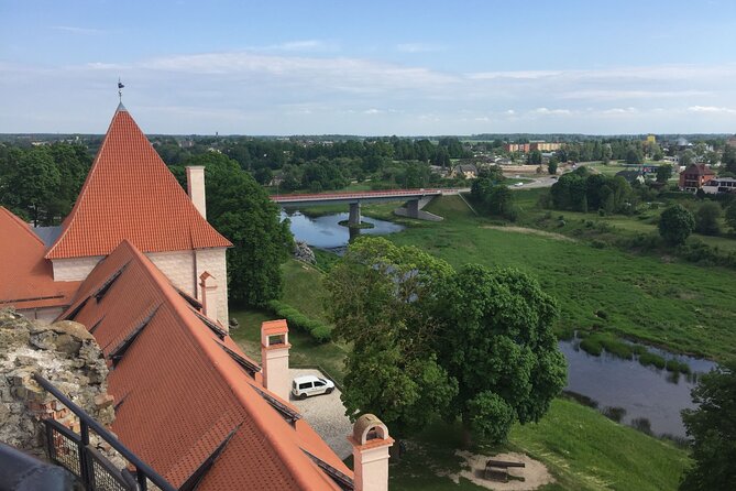 2 Countries! Hill of Crosses, Rundale Palace and Bauska Castle - Tour Duration