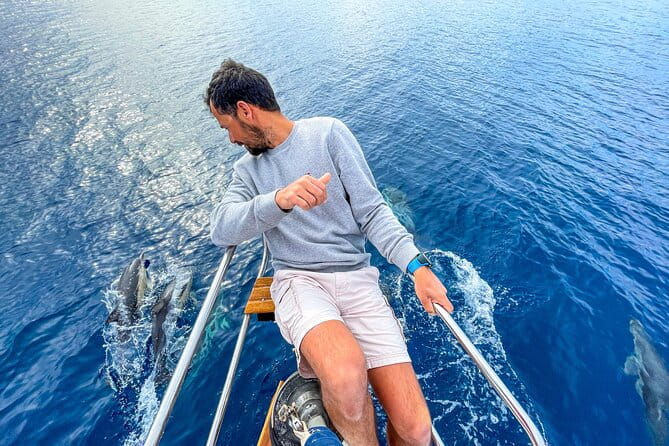 2-Day Private Sailing Tour around Milos, Kimolos and Polyaigos - The Sum Up