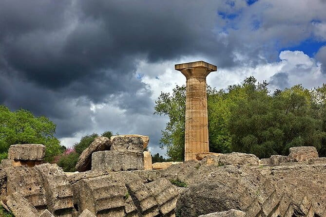 2 Day Private Tour to Amazing Delphi & Meteora - A Closer Look at the Itinerary