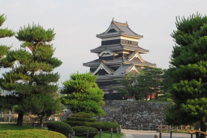 2-Day Snow Monkey Tour: Nagano to Takayama via Matsumoto - Discovering Takayamas Historic Old Town