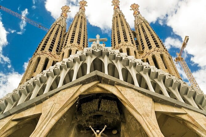 2-Day Tour: Gaudi & Sagrada Familia + Montserrat & Winery - Exploring Barcelona’s Architectural Gems