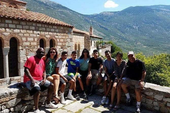 2 Day Transfer to Delphi - Meteora From Athens - A Magical Morning in Meteora