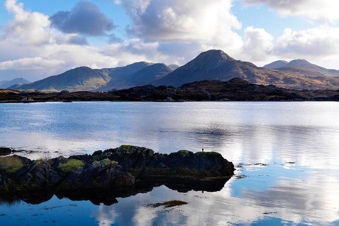 2-Day Western Ireland Tour from Dublin:Including Galway and Cliffs of Moher - Exploring the Heart of Western Ireland in 2 Days