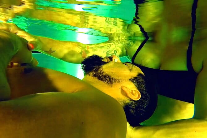 2 Hour Floating Harmony Couples Course - Who Will Love This Experience?