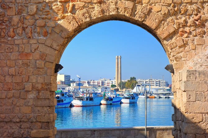 2-Hour Private Guided Tour in the Old Town of Monopoli - Introduction to Monopoli’s Old Town