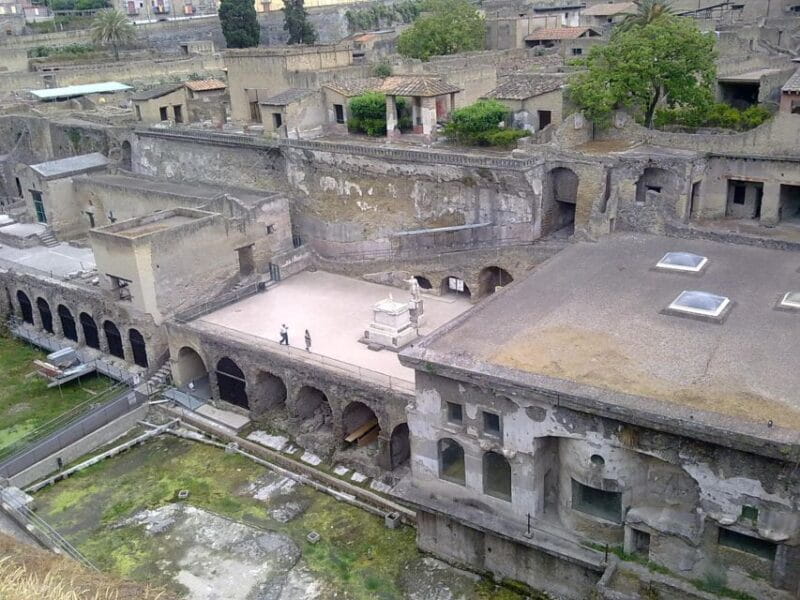 2-Hour Private Tour of the Ruins of Herculaneum - The Guide: Your Personal Roman Historian