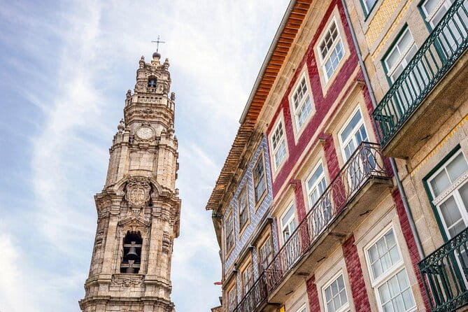 2 Hour Private Tuktuk Tour in Porto to Monastery and Cellars - Key points / Takeaways