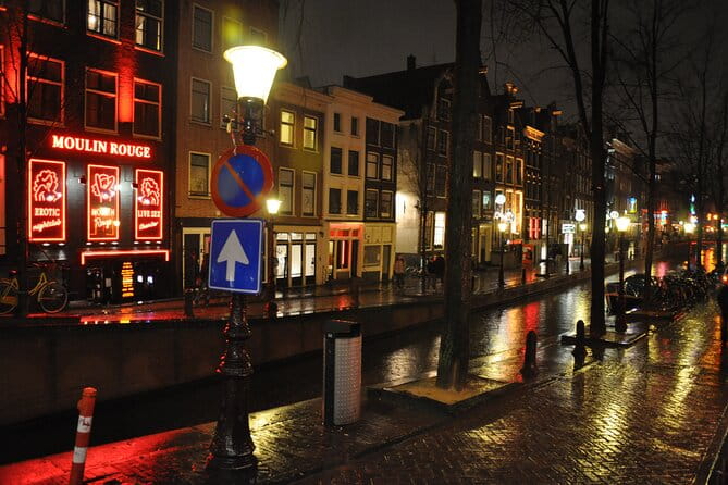 2-hour Red Light District and Old Town Walking Tour in Amsterdam - The Sum Up: Who Should Book This Tour?